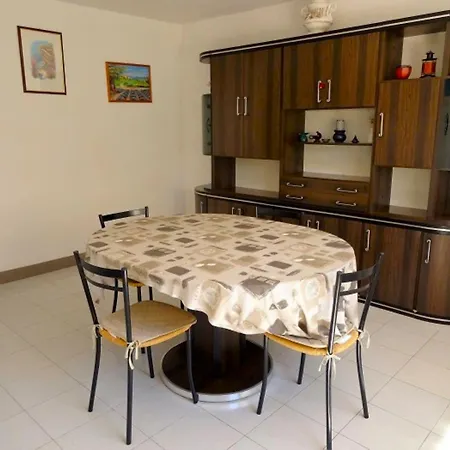 Apartmán Patrizia - Vicino Al Centro, Con 3 E Posto Auto *